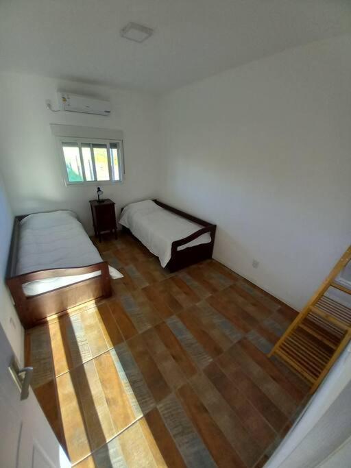 Comoda Casa Con Jardin En Колония-дель-Сакраменто Экстерьер фото